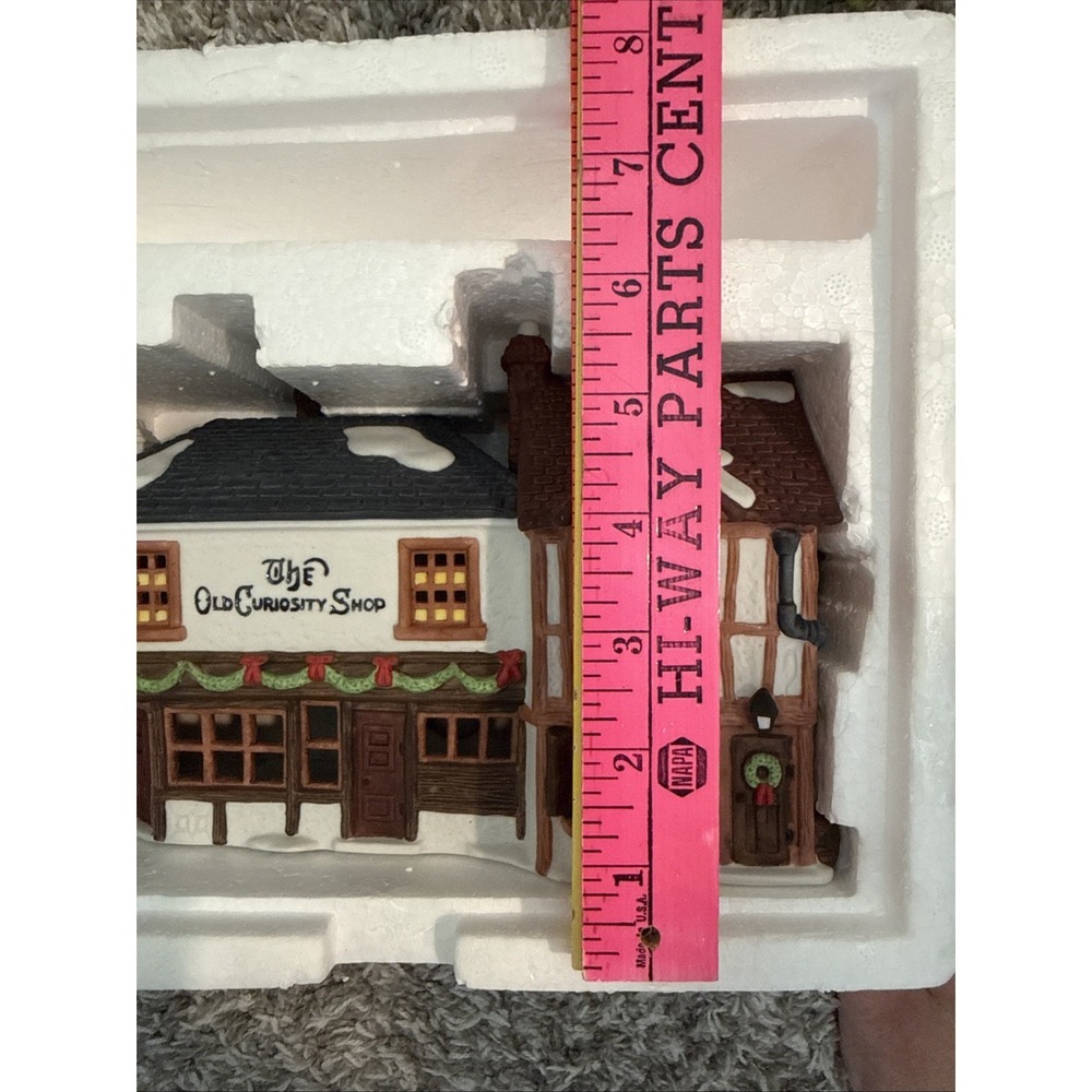 🚨 Department 56 "The Old Curiosity Shop" 5905-6 Dickens Christmas Building - Picture 6 of 6